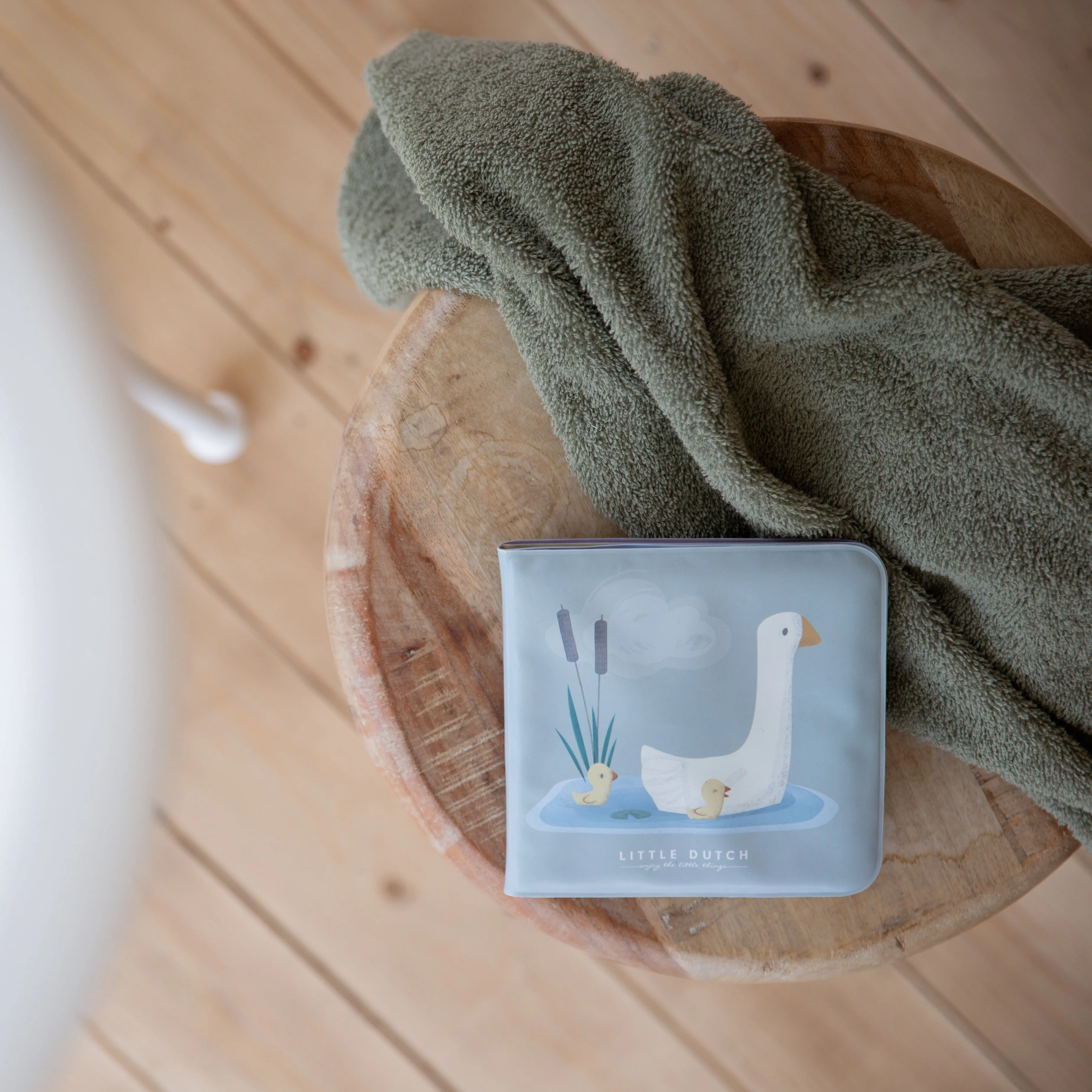 Little Dutch Bath Book - Little Goose