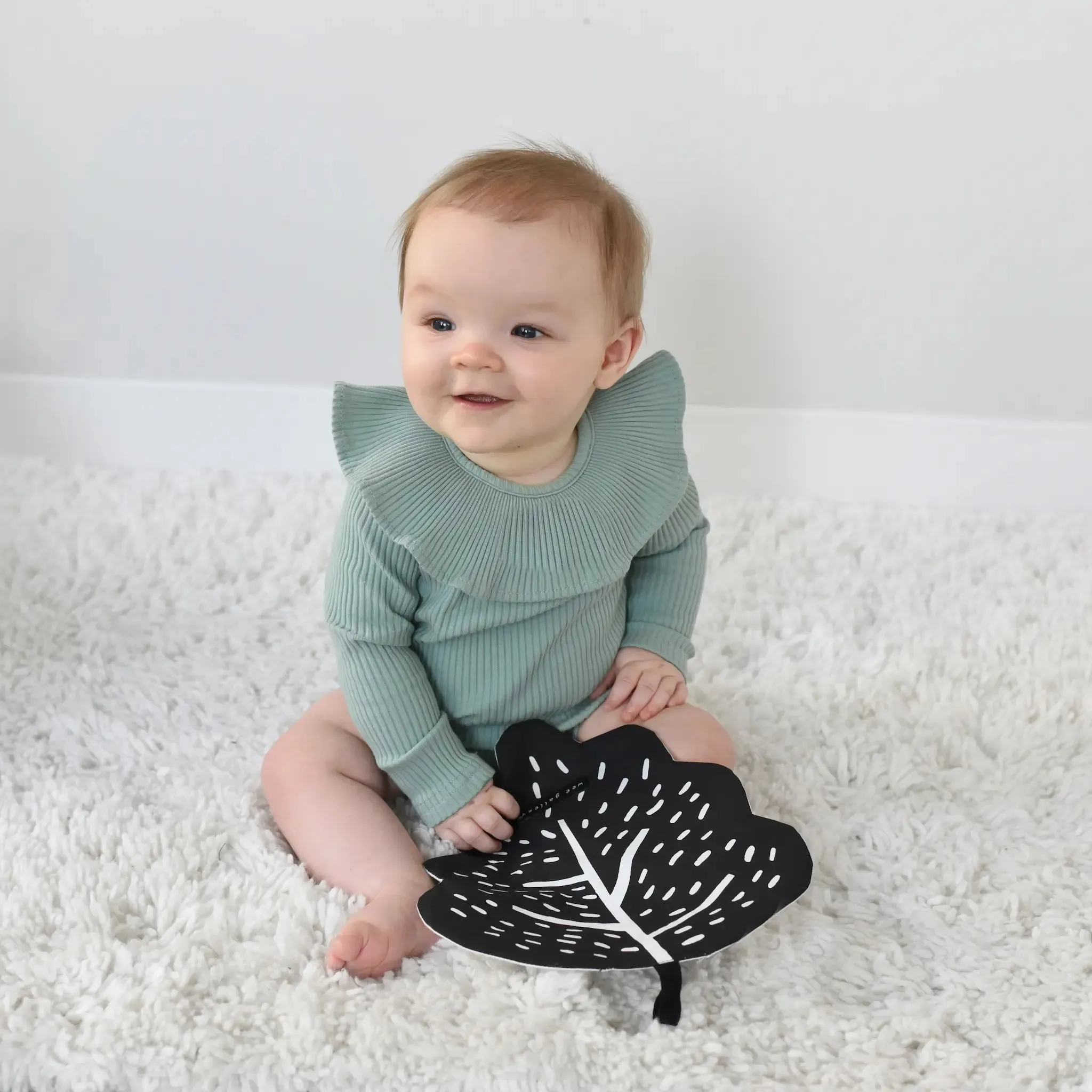 Organic Baby Crinkle Toy - Leaf